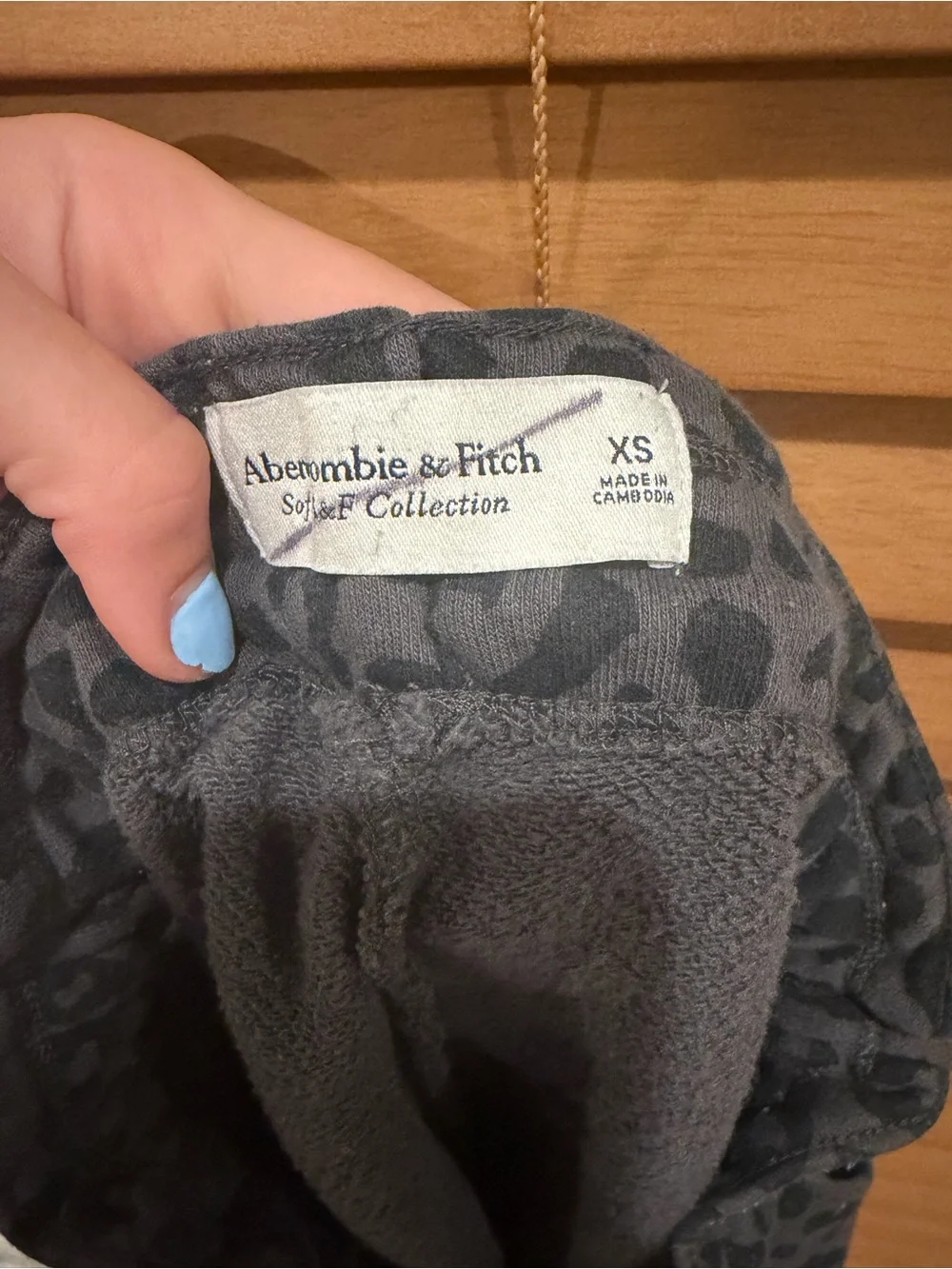 Abercrombie & Fitch Charcoal Leopard Pull‑On Athletic Shorts